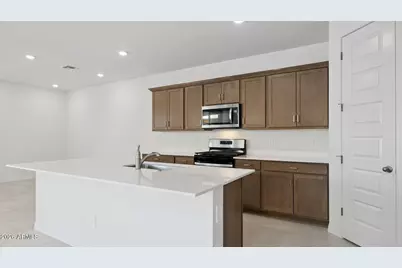 17468 W Vista Norte Street, Goodyear, AZ 85338 - Photo 12