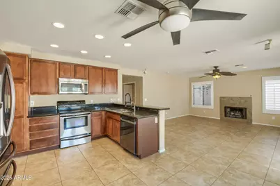 4618 E Goldfinch Gate Lane, Phoenix, AZ 85044 - Photo 12