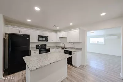 7014 N 77th Avenue, Glendale, AZ 85303 - Photo 4