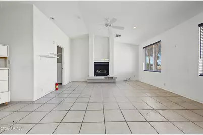1911 W Taro Lane, Phoenix, AZ 85027 - Photo 18