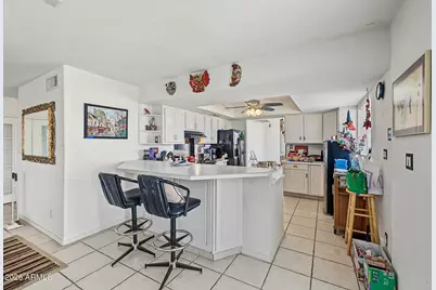 1911 W Taro Lane, Phoenix, AZ 85027 - Photo 10