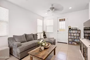40035 W Cahill Dr, Maricopa, AZ 85138 - Photo 10