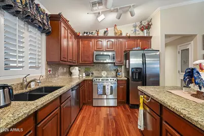 1825 W Desert Hills Drive, San Tan Valley, AZ 85144 - Photo 10