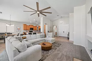 7426 E Melrose St, Mesa, AZ 85207 - Photo 8