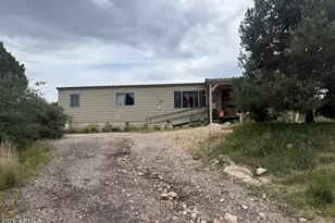 52116 N Hutton Peak Rd, Miami, AZ 85539 - Photo 10
