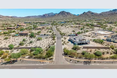 9071 S Krista Drive E #1, Goodyear, AZ 85338 - Photo 2