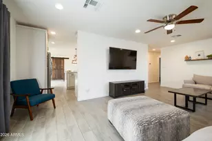 11221 N 31st Pl, Phoenix, AZ 85028 - Photo 14