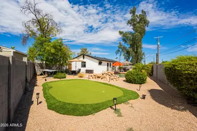 11221 N 31st Place, Phoenix, AZ 85028 - Photo 24
