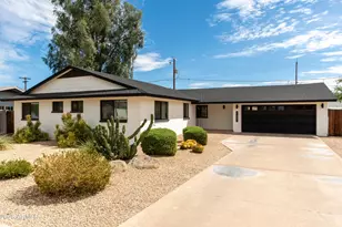 11221 N 31st Pl, Phoenix, AZ 85028 - Photo 1
