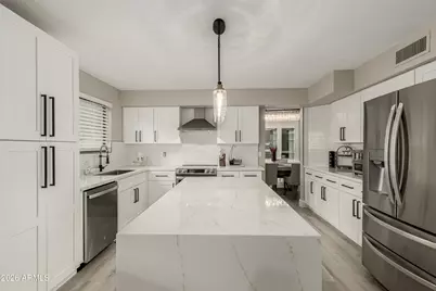 987 E Divot Drive, Tempe, AZ 85283 - Photo 16
