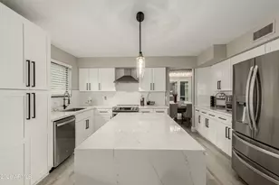 987 E Divot Dr, Tempe, AZ 85283 - Photo 16