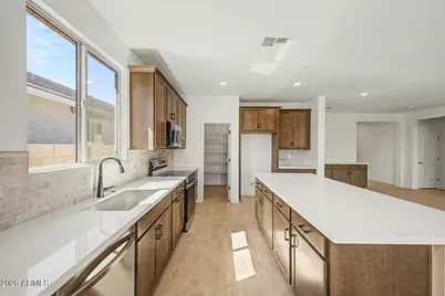 18347 W Villa Chula Lane, Surprise, AZ 85387 - Photo 8