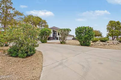 11132 W Kolina Lane, Sun City, AZ 85351 - Photo 4