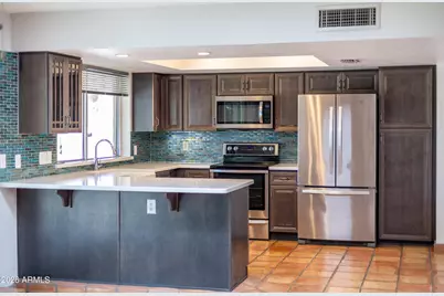 2001 E Hillery Drive, Phoenix, AZ 85022 - Photo 2