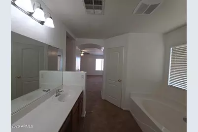 37189 W Leonessa Avenue, Maricopa, AZ 85138 - Photo 4