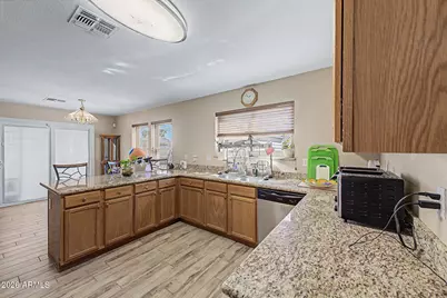 15561 W Gelding Drive, Surprise, AZ 85379 - Photo 8