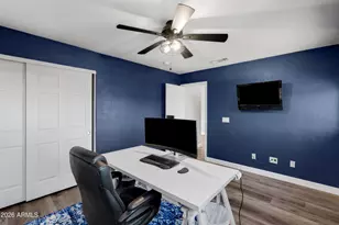 10610 W Country Club Trail, Peoria, AZ 85383 - Photo 16