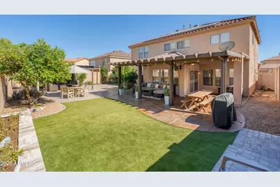 10610 W Country Club Trail, Peoria, AZ 85383 - Photo 6