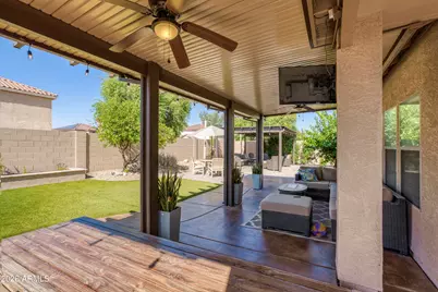 10610 W Country Club Trail, Peoria, AZ 85383 - Photo 18