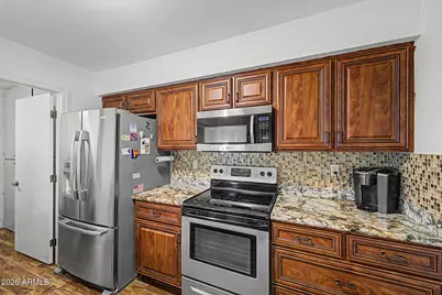 18427 N 136th Avenue, Sun City West, AZ 85375 - Photo 4
