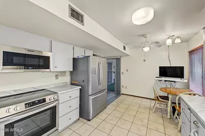 10831 W Santa Fe Drive, Sun City, AZ 85351 - Photo 14