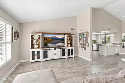 19016 N 96th Avenue, Peoria, AZ 85382 - Photo 8