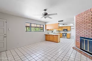 11826 N 82nd Dr, Peoria, AZ 85345 - Photo 16