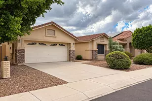 8025 W Harmony Ln, Peoria, AZ 85382 - Photo 2
