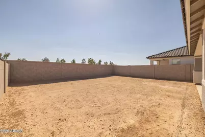 18953 W Monterosa Street, Litchfield Park, AZ 85340 - Photo 12
