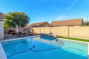 1866 E Ravenswood Dr, Gilbert, AZ 85298 - Photo 36