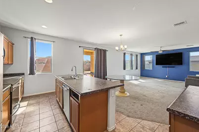 18587 W Williams Road, Surprise, AZ 85387 - Photo 10