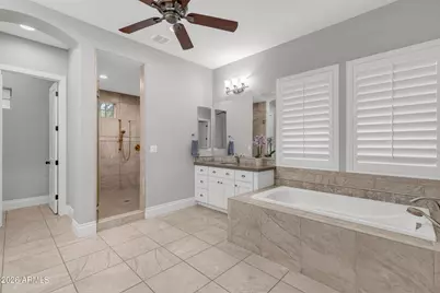 2103 E Crescent Way, Gilbert, AZ 85298 - Photo 12