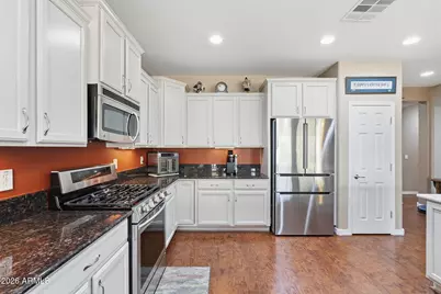 7974 W Discovery Way, Florence, AZ 85132 - Photo 12