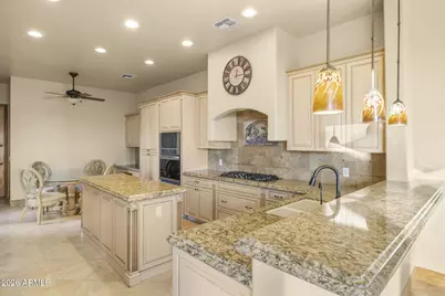 2109 E Kerry Lane, Phoenix, AZ 85024 - Photo 14