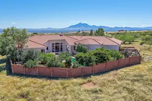 9566 S Swiss Ct, Hereford, AZ 85615 - Photo 14