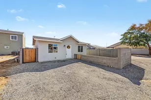 128 W Brooks St, Gilbert, AZ 85233 - Photo 16