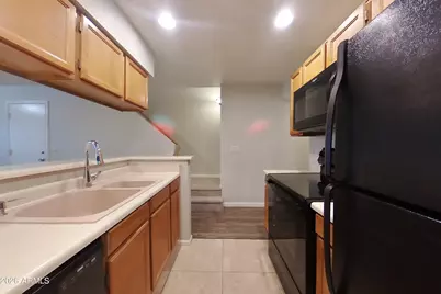 19820 N 13th Avenue #221, Phoenix, AZ 85027 - Photo 4