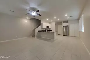 12575 W Hummingbird Terrace, Peoria, AZ 85383 - Photo 2