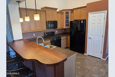 3921 E Sophie Lane, Phoenix, AZ 85042 - Photo 12