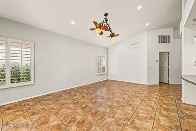 19812 N 91st Lane, Peoria, AZ 85382 - Photo 6