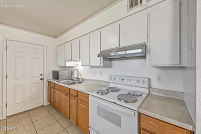 152 W Southern Avenue, Mesa, AZ 85210 - Photo 4