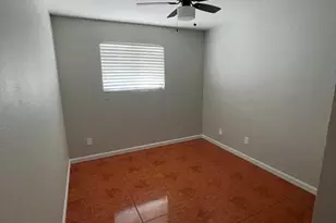 5631 N 67th Dr, Glendale, AZ 85303 - Photo 4