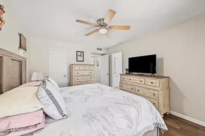 9907 W Hawthorn Drive, Sun City, AZ 85351 - Photo 16