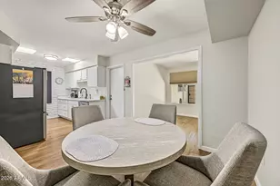9907 W Hawthorn Dr, Sun City, AZ 85351 - Photo 10