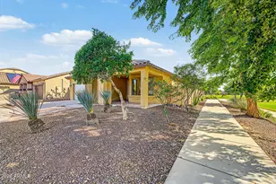 11835 W Daley Ct, Sun City, AZ 85373 - Photo 40