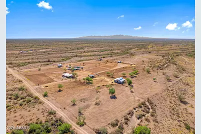 33639 W Carefree Highway, Wickenburg, AZ 85390 - Photo 56