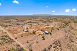 33639 W Carefree Hwy, Wickenburg, AZ 85390 - Photo 56