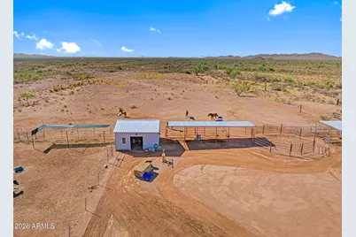 33639 W Carefree Highway, Wickenburg, AZ 85390 - Photo 42