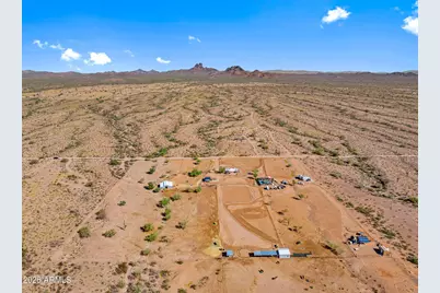 33639 W Carefree Highway, Wickenburg, AZ 85390 - Photo 60