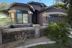 2237 W Carolina Dr, Phoenix, AZ 85023 - Photo 1